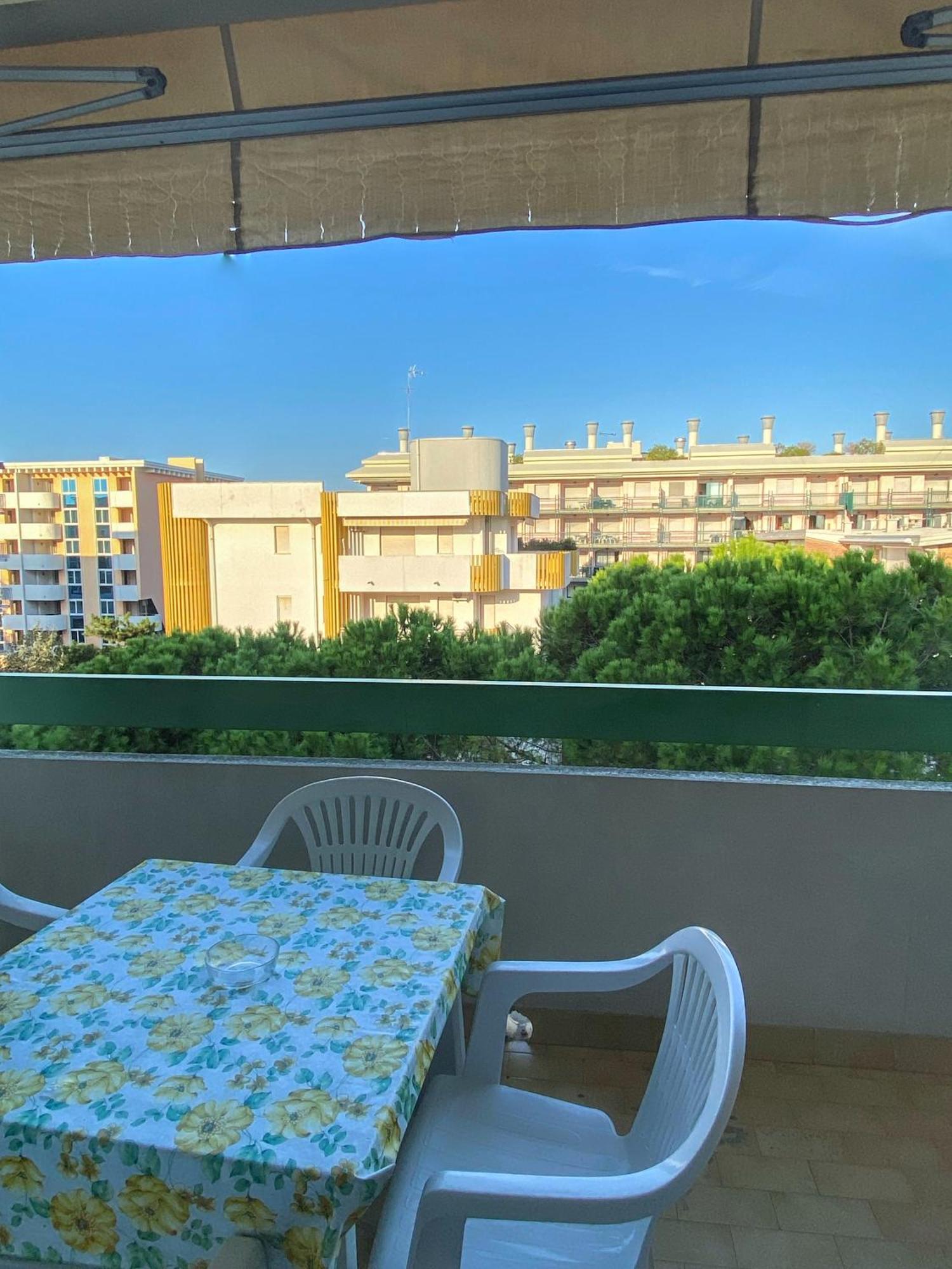 Grazioso Appartamento N 76 A 100Mt Dal Mare Bibione Exterior foto
