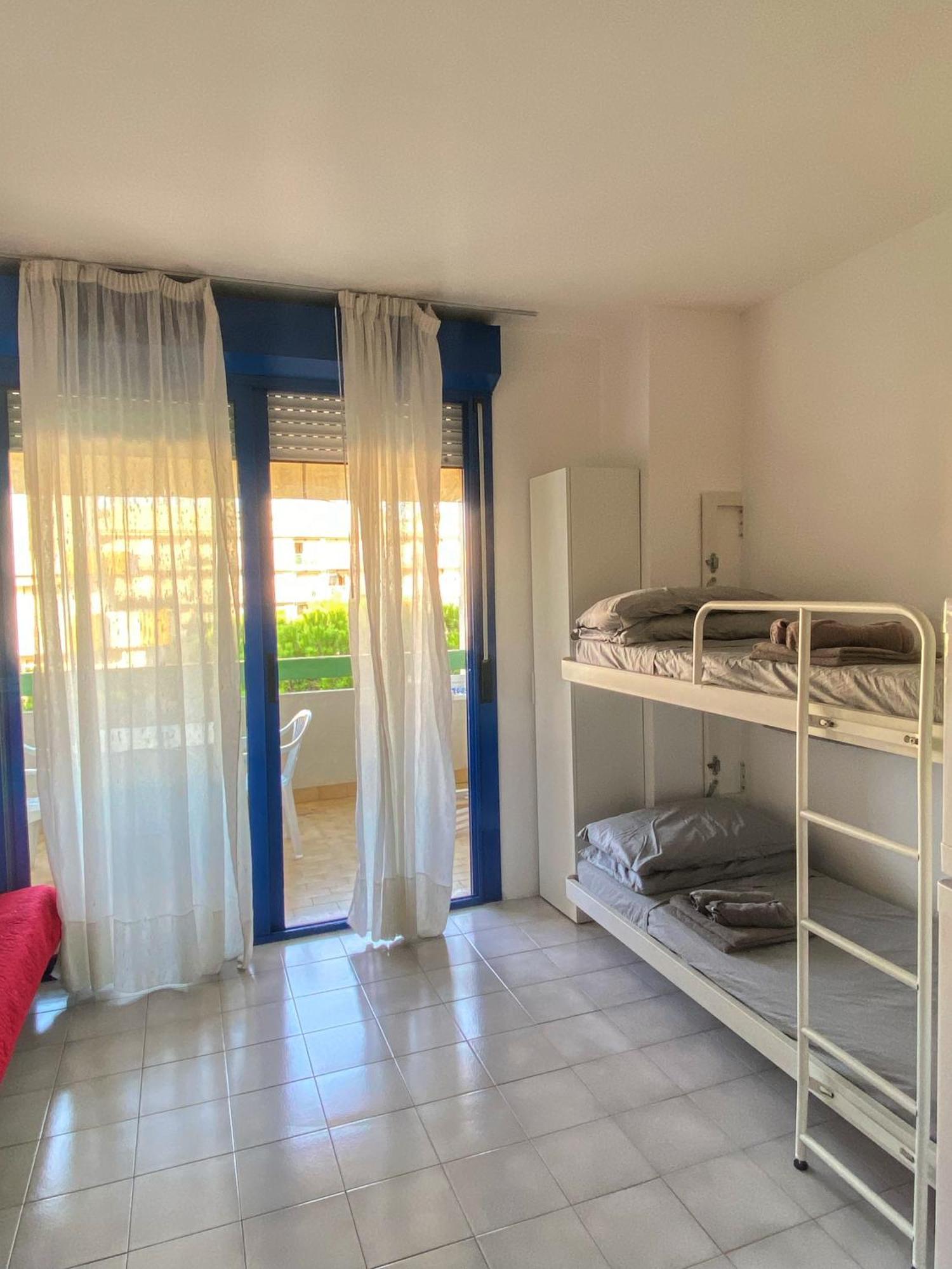 Grazioso Appartamento N 76 A 100Mt Dal Mare Bibione Exterior foto