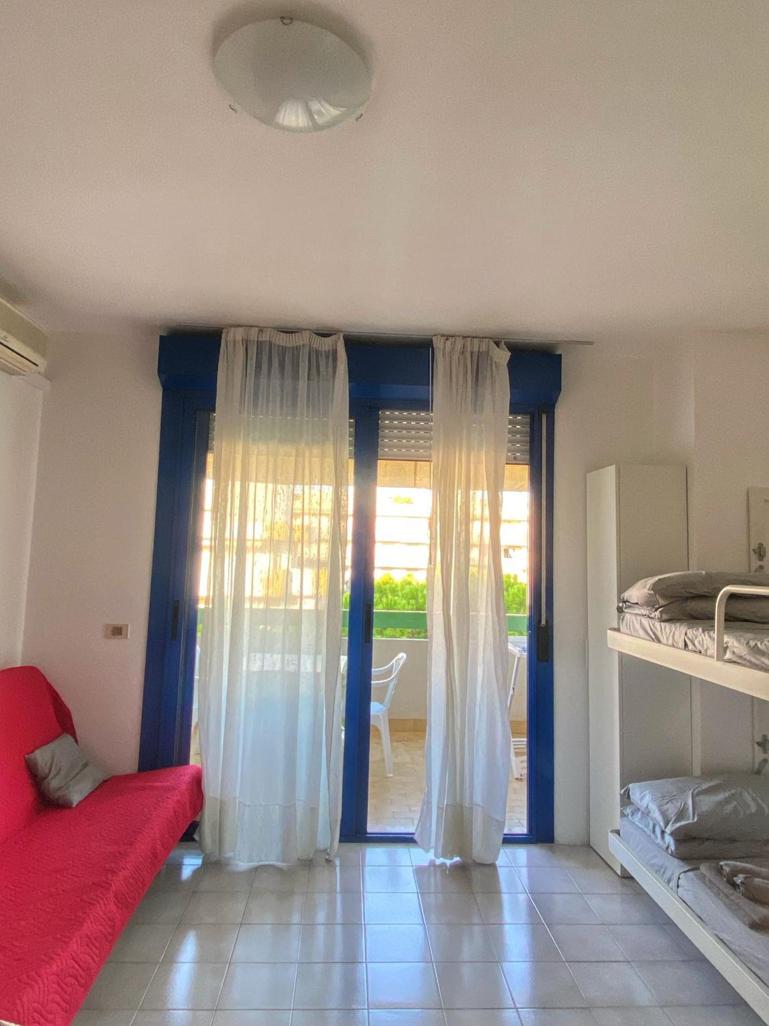 Grazioso Appartamento N 76 A 100Mt Dal Mare Bibione Exterior foto